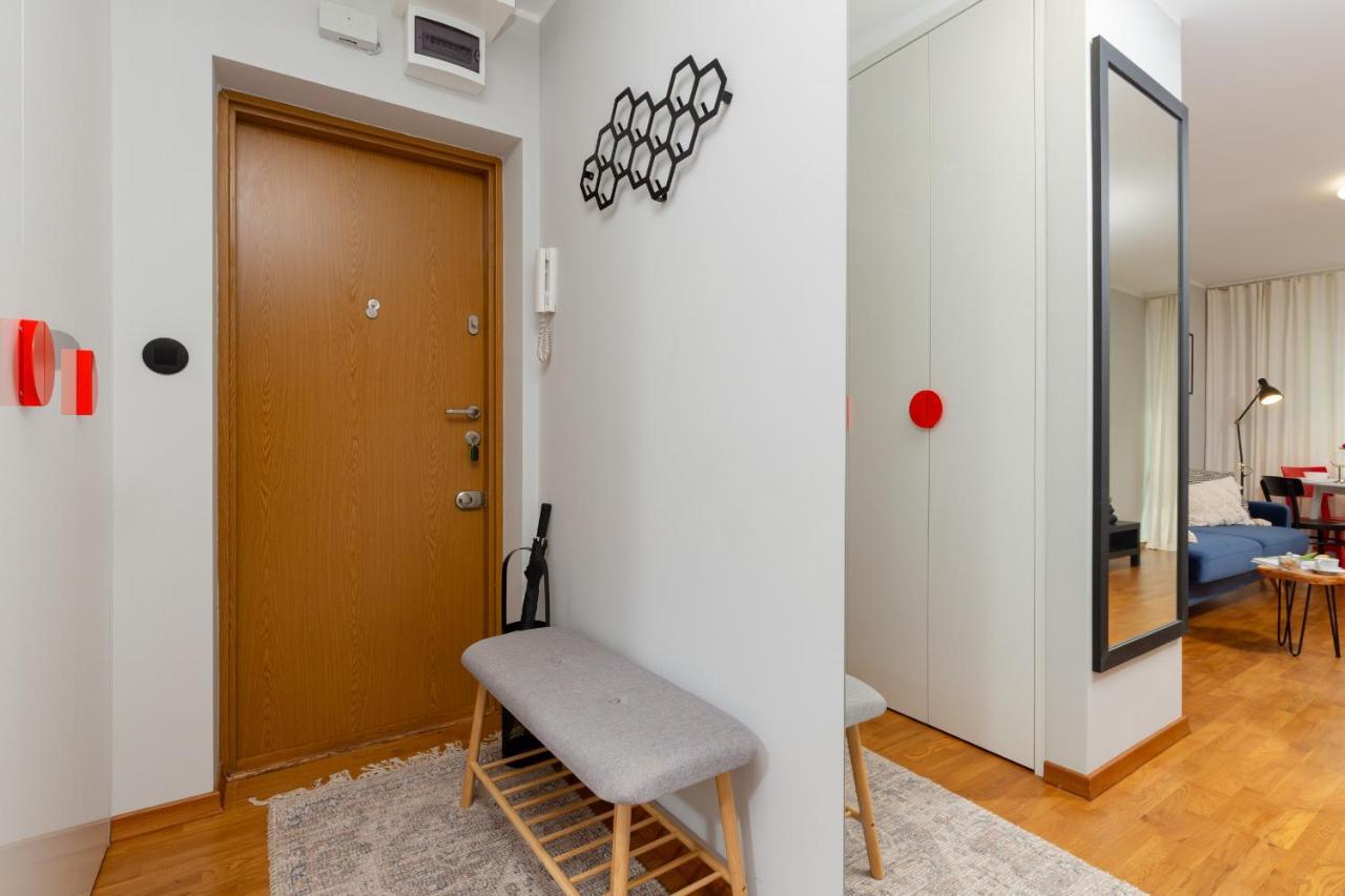 Central Apartment Solec Wilanowska By Noclegi Renters ワルシャワ エクステリア 写真