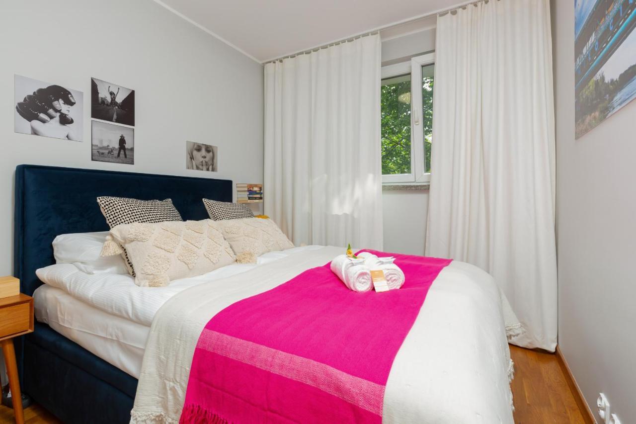 Central Apartment Solec Wilanowska By Noclegi Renters ワルシャワ エクステリア 写真